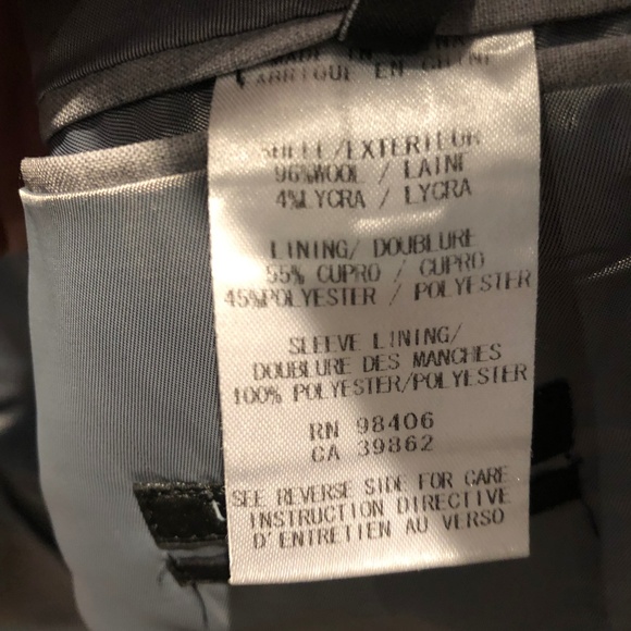 Men's Theory Suit - Picture 4 of 5